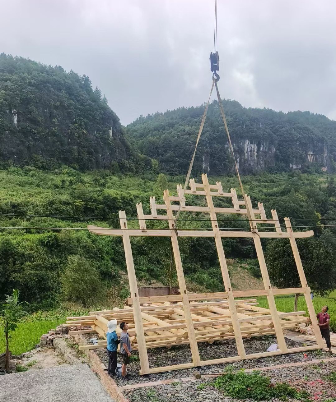 北川汽车吊出租公司怎么保证发动机散热问题