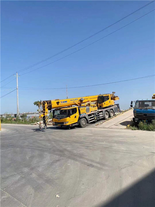 北川吊车作业时，可能会产生哪些额外收费项目？